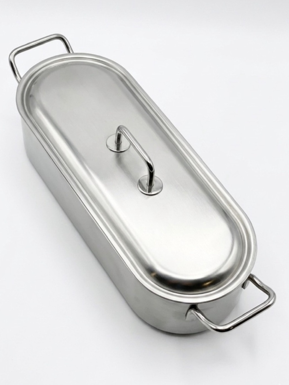 Williams Sonoma Stainless Steel Oval Roaster with Lid